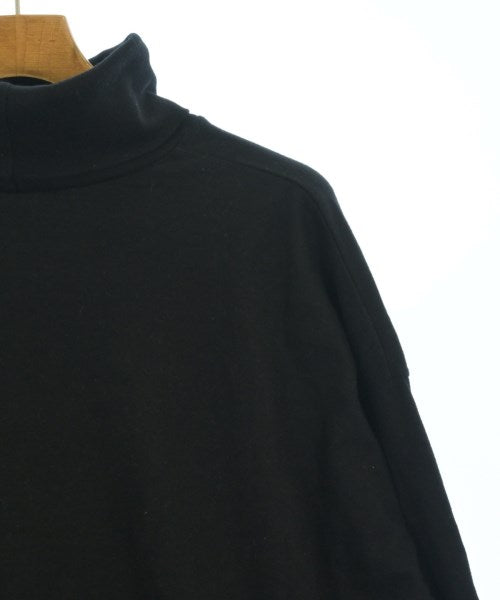 Kumeseni เสื้อยืด/เสื้อท็อปส์