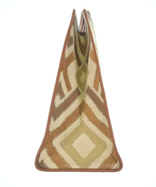 A VACATION กระเป๋าถือขนาดใหญ่