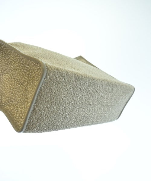 A VACATION กระเป๋าสะพาย