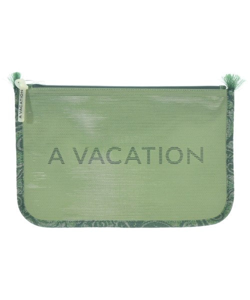 A VACATION คลัตช์