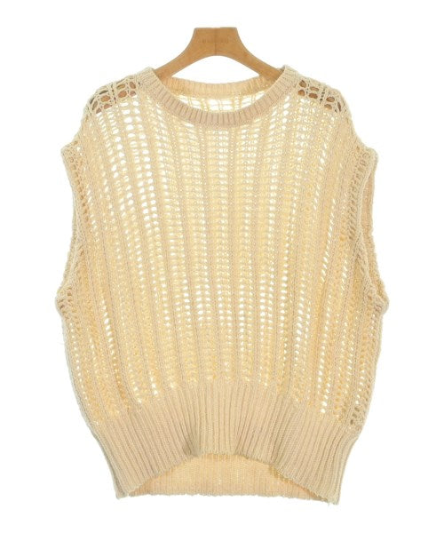 CADUNE เสื้อแขนกุด