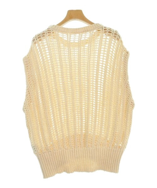 CADUNE เสื้อแขนกุด
