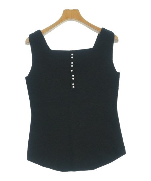 CADUNE เสื้อแขนกุด