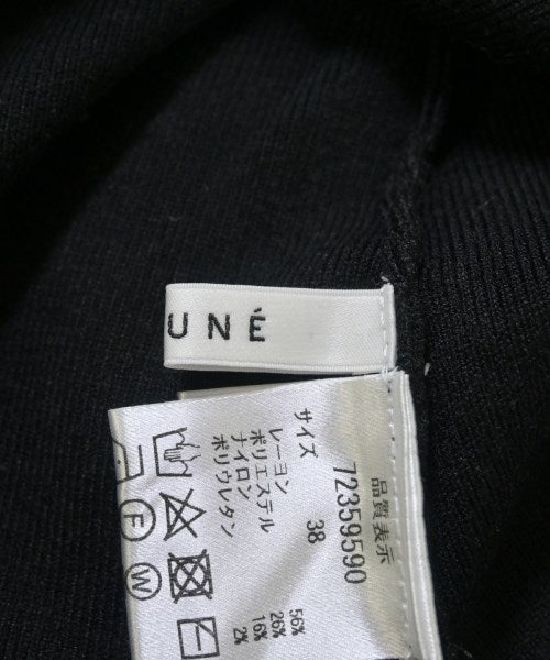 CADUNE เสื้อแขนกุด