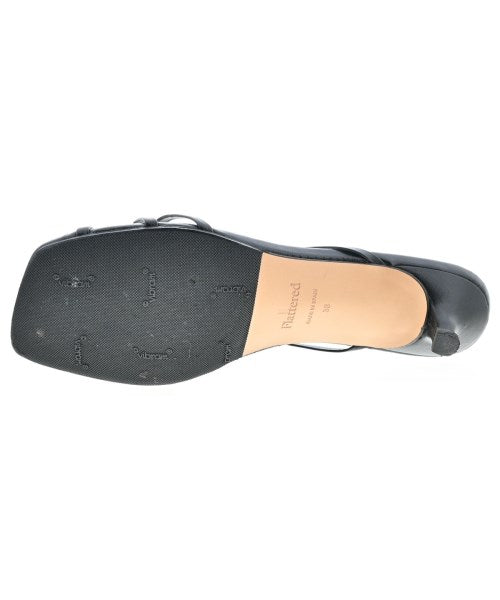 FLATTERED รองเท้าแตะ