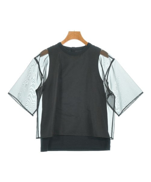 g. เสื้อยืด/เสื้อท็อปส์