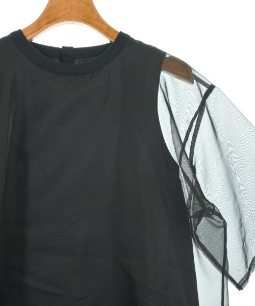 g. เสื้อยืด/เสื้อท็อปส์