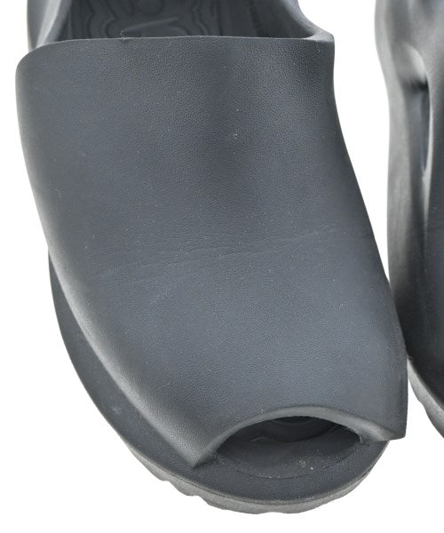 grounds รองเท้า อื่น