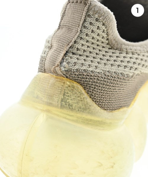 grounds รองเท้าผ้าใบ