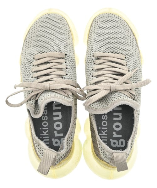 grounds รองเท้าผ้าใบ