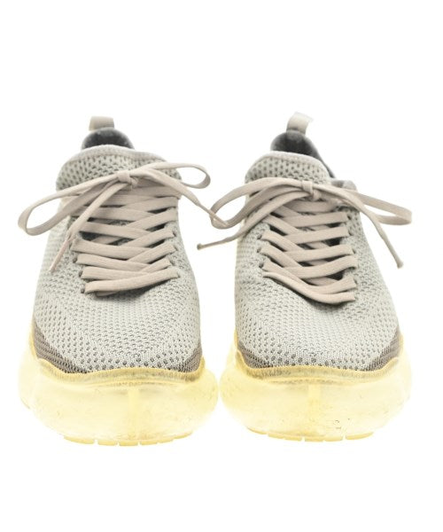 grounds รองเท้าผ้าใบ