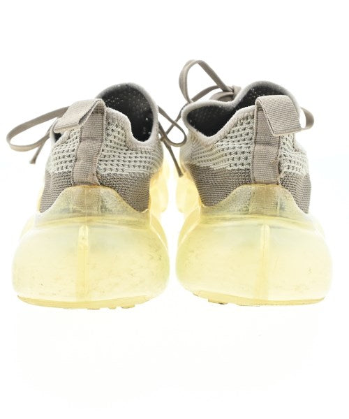 grounds รองเท้าผ้าใบ