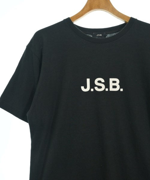 J.S.B เสื้อยืด/เสื้อท็อปส์