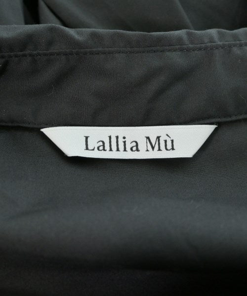 Lallia Mu เสื้อลำลอง