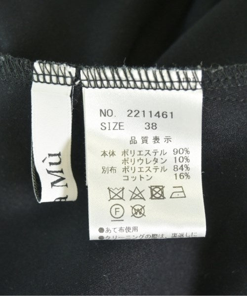 Lallia Mu เสื้อลำลอง