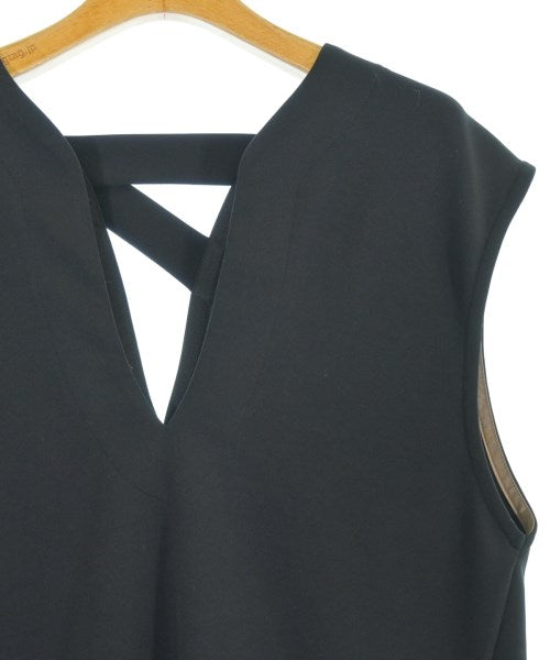 Lallia Mu เสื้อลำลอง