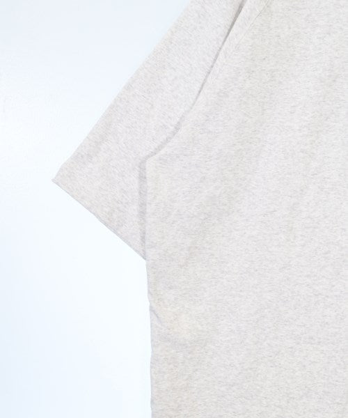 mocT เสื้อยืด/เสื้อท็อปส์