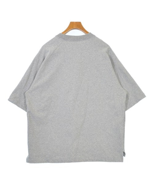 mocT เสื้อสเวตเตอร์