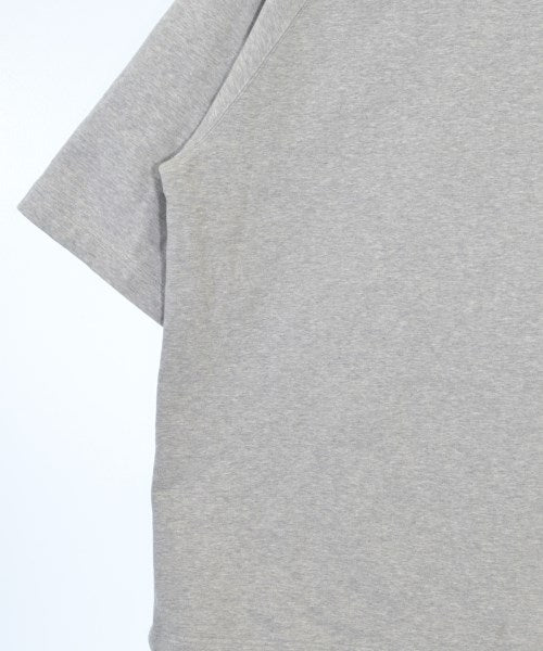 mocT เสื้อสเวตเตอร์