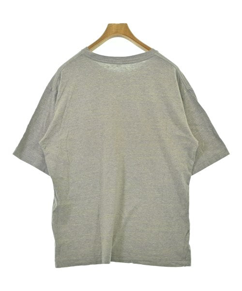 mocT เสื้อยืด/เสื้อท็อปส์
