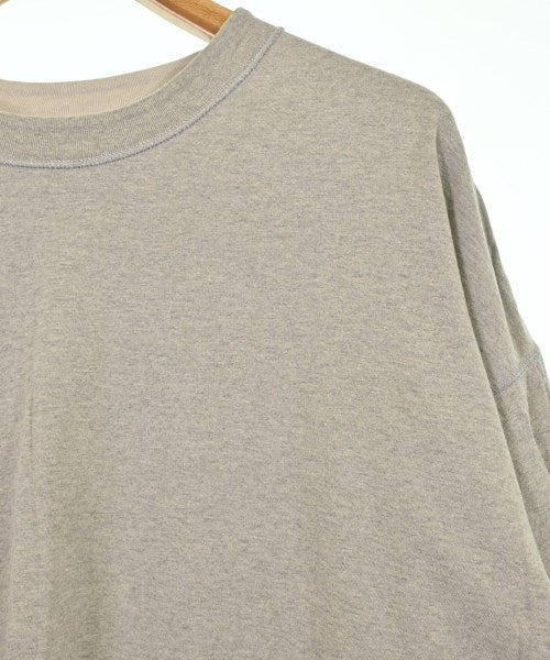 mocT เสื้อยืด/เสื้อท็อปส์