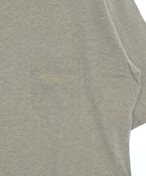 mocT เสื้อยืด/เสื้อท็อปส์
