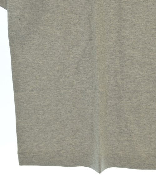 mocT เสื้อยืด/เสื้อท็อปส์
