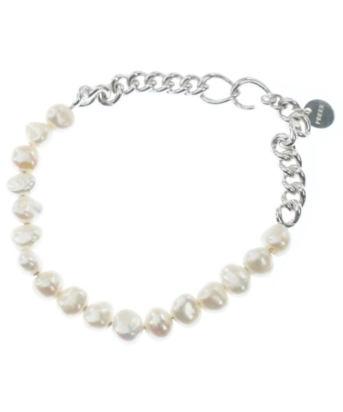 Preek สร้อยข้อมือ/กำไล