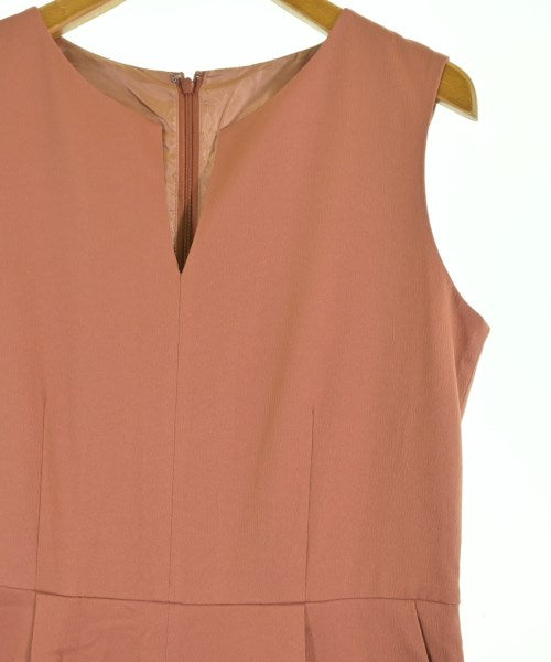 Utilism ชุดเอี๊ยม/เสื้อคลุมหลวมๆ/จั๊มสูท