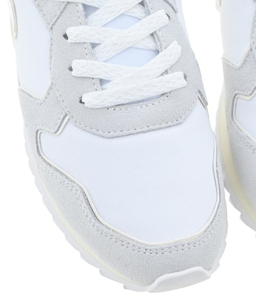 W6YZ JUST SAY WIZZ รองเท้าผ้าใบ