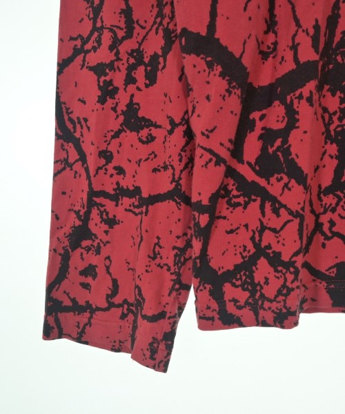 YUKI HASHIMOTO เสื้อยืด/เสื้อท็อปส์