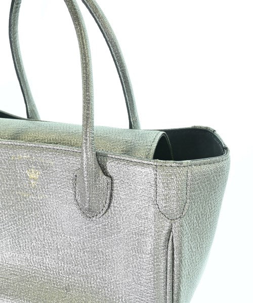 A.D.M.J กระเป๋าถือ