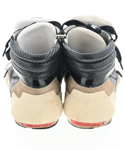 ANDIA FORA รองเท้าผ้าใบ