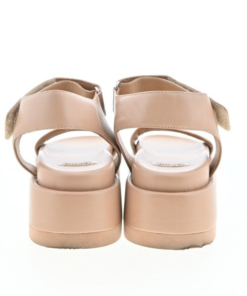 APOM รองเท้าแตะ