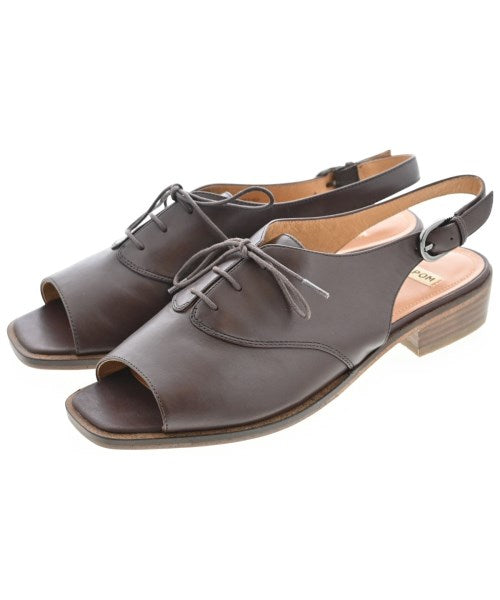 APOM รองเท้าแตะ