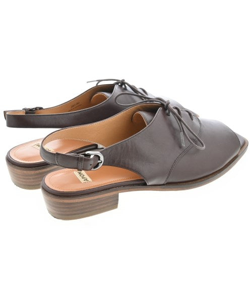 APOM รองเท้าแตะ