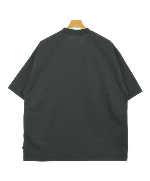 DAIWA PIER39 เสื้อยืด/เสื้อท็อปส์