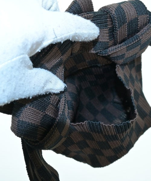 LASTFRAME กระเป๋าถือ