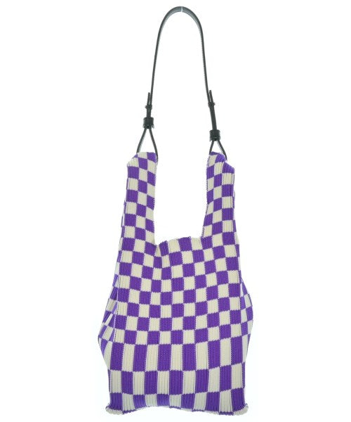 LASTFRAME กระเป๋าถือ