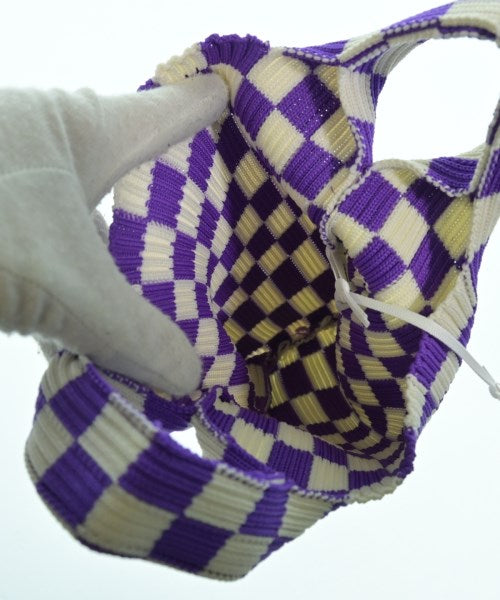 LASTFRAME กระเป๋าถือ