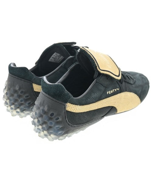 FENTY รองเท้าผ้าใบ