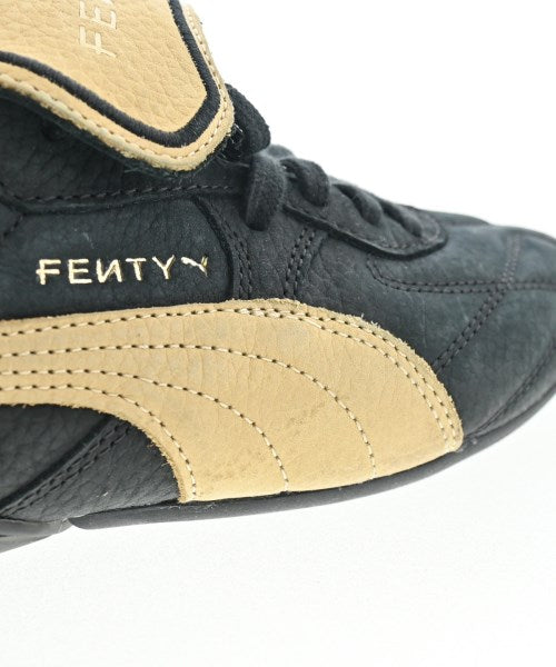 FENTY รองเท้าผ้าใบ