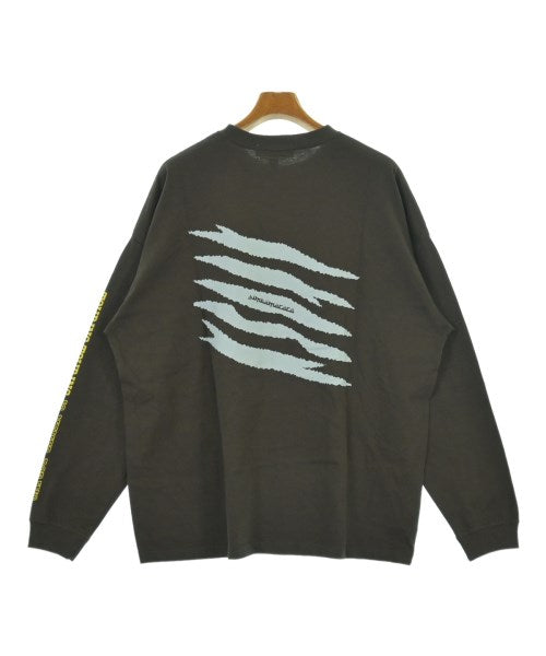 QUOLT เสื้อยืด/เสื้อท็อปส์