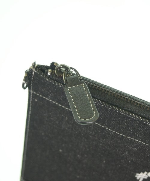 Re:room คลัตช์