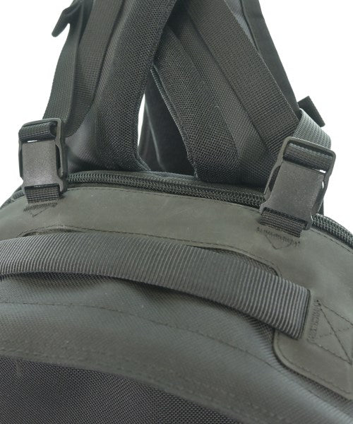 MONOLITH เป้สะพายหลัง