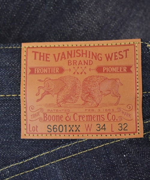 THE VANISHING WEST ยีนส์