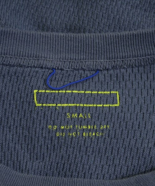 strato เสื้อยืด/เสื้อท็อปส์