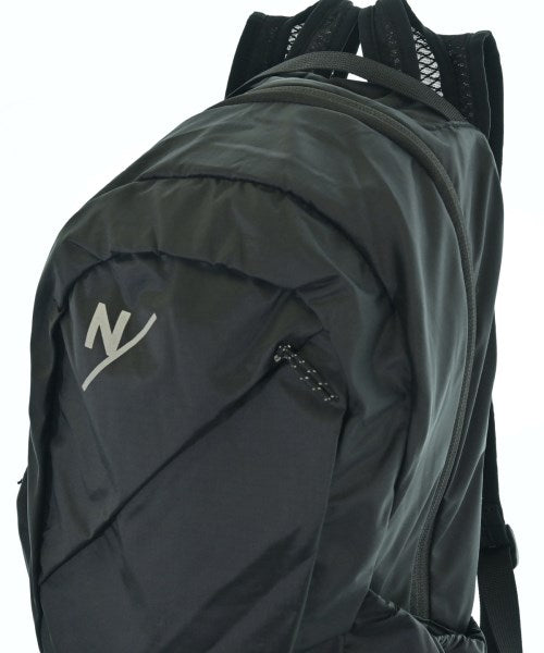 NEUTRALWORKS เป้สะพายหลัง