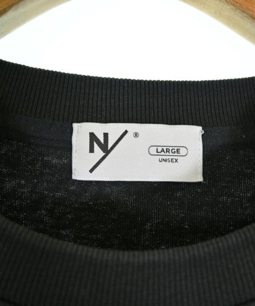 NEUTRALWORKS เสื้อยืด/เสื้อท็อปส์