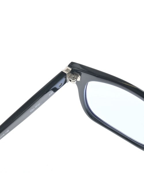 Eque.M แว่นกันแดด